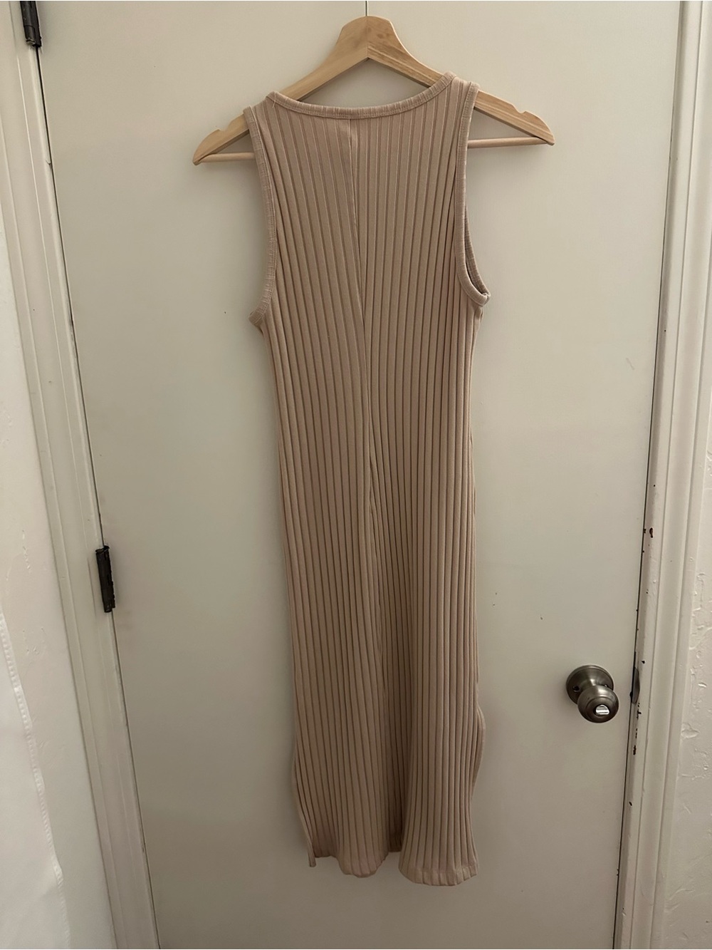 Old Navy Ribbed Midi Dress - Picture 2 of 4